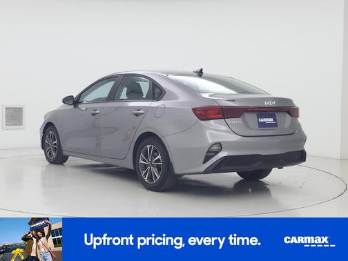 Gray 2024 Kia Forte LXS