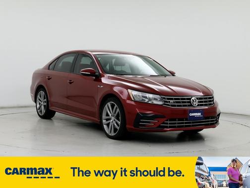 2018 Volkswagen Passat R-Line