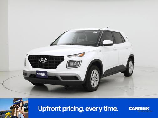 White 2025 Hyundai VENUE SE