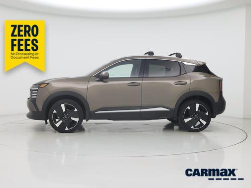 Brown 2025 Nissan Kicks SR