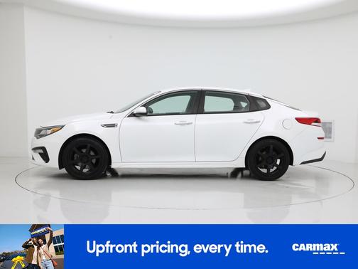 White 2019 Kia Optima LX