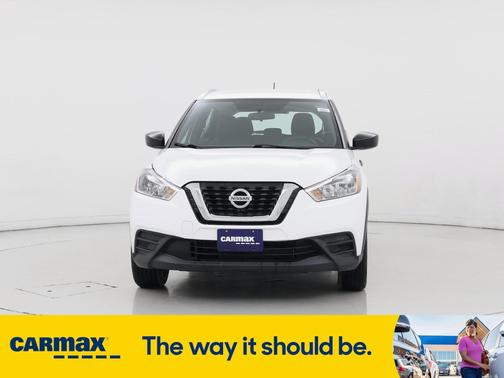 2019 Nissan Kicks S