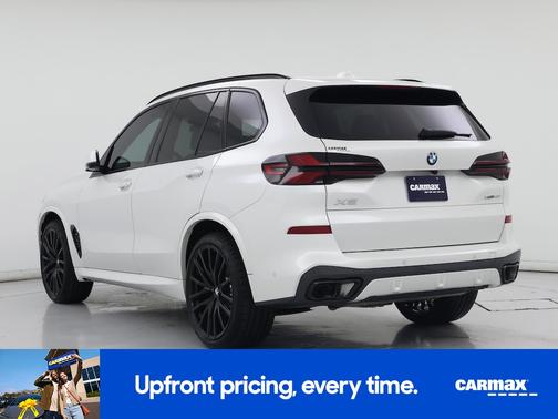 White 2025 BMW X5 xDrive40i