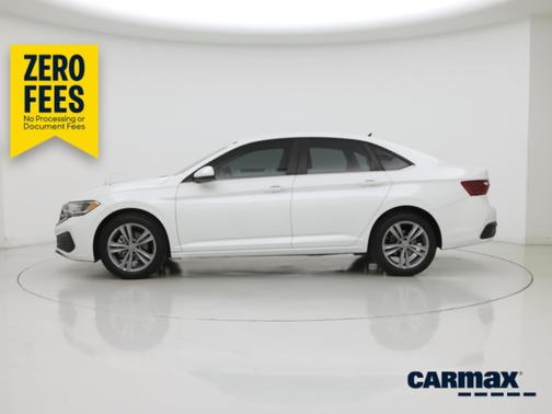 White 2024 Volkswagen Jetta SE