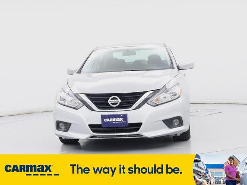 2017 Nissan Altima SV