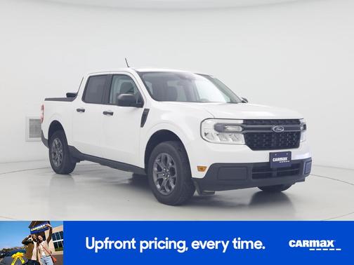 White 2023 Ford Maverick XLT
