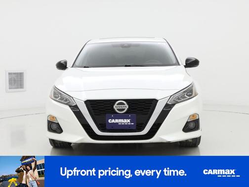 2022 Nissan Altima SR
