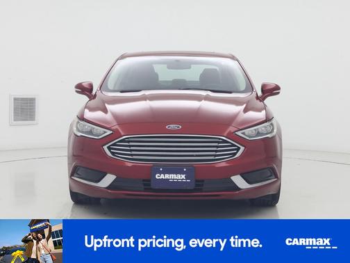 Red 2018 Ford Fusion SE