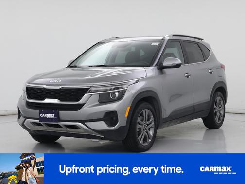 Silver 2023 Kia Seltos S
