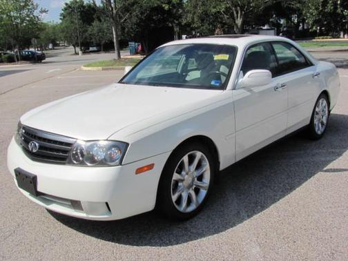Ivory Pearl 2003 INFINITI M45 Base