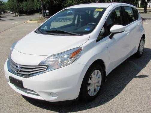 Cloud White 2016 Nissan Versa Note S Plus