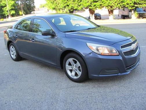 Green 2013 Chevrolet Malibu 1LS