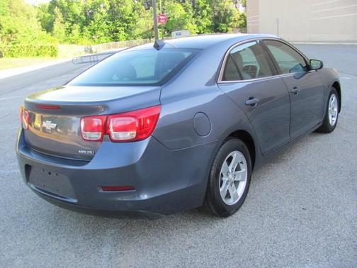 Green 2013 Chevrolet Malibu 1LS