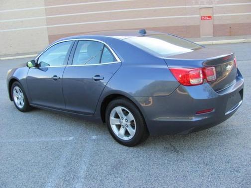Green 2013 Chevrolet Malibu 1LS