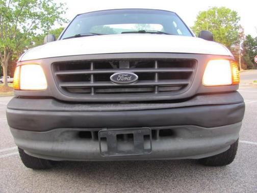 2004 Ford F-150 Heritage XL
