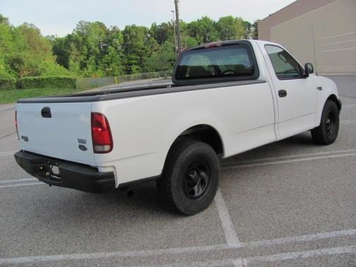 2004 Ford F-150 Heritage XL