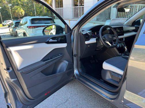 Platinum Gray Metallic 2027 Volkswagen Taos S