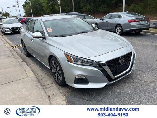 Brilliant Silver Metallic 2022 Nissan Altima 2.5 SV