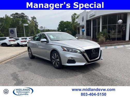 Brilliant Silver Metallic 2022 Nissan Altima 2.5 SV