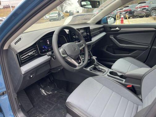 Monterey Blue Pearl 2026 Volkswagen Jetta 1.4T SE