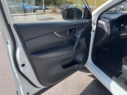 2022 Nissan Rogue Sport S