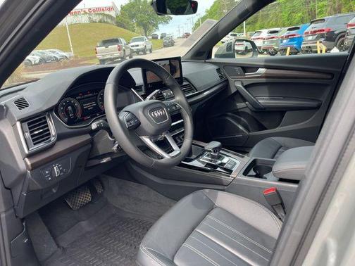 Chronos Gray Metallic 2023 Audi Q5 45 S line Premium Plus