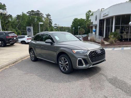 Chronos Gray Metallic 2023 Audi Q5 45 S line Premium Plus