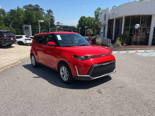 Inferno Red 2023 Kia Soul LX