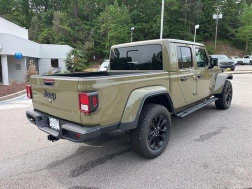 41 2025 Jeep Gladiator Nighthawk