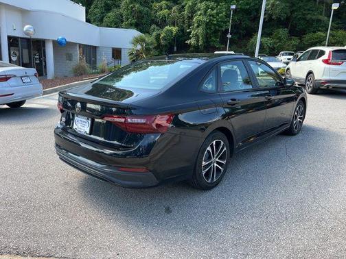 Deep Black Pearl 2023 Volkswagen Jetta 1.5T Sport