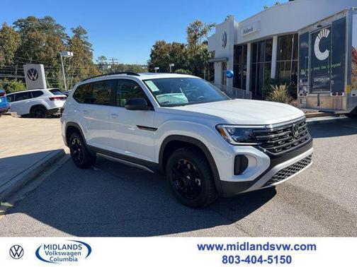 opal white pearl 2026 Volkswagen Atlas Peak Edition