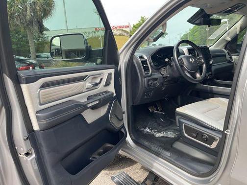 Billet Silver Metallic Clearcoat 2023 RAM 1500 Limited