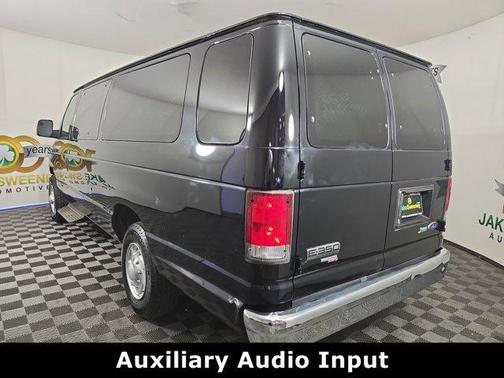 2014 Ford E350 Super Duty XLT