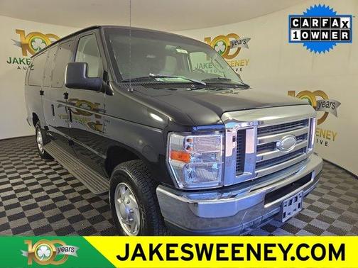 2014 Ford E350 Super Duty XLT