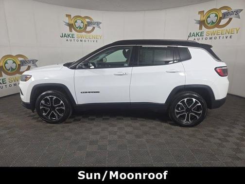 Bright White Clearcoat 2022 Jeep Compass Limited