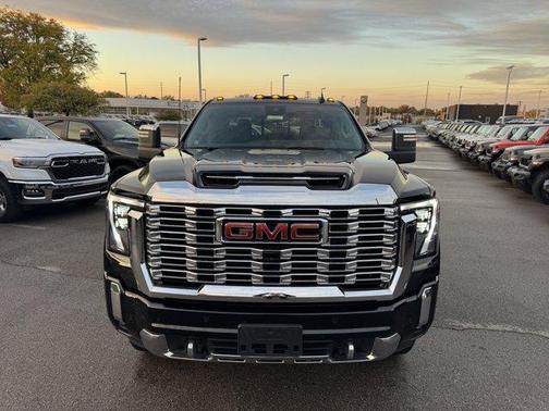 2024 GMC Sierra 2500 Denali