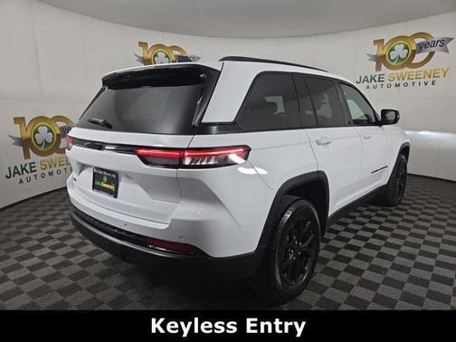 2024 Jeep Grand Cherokee Laredo