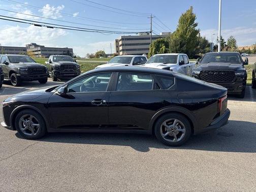 2025 Kia K4 