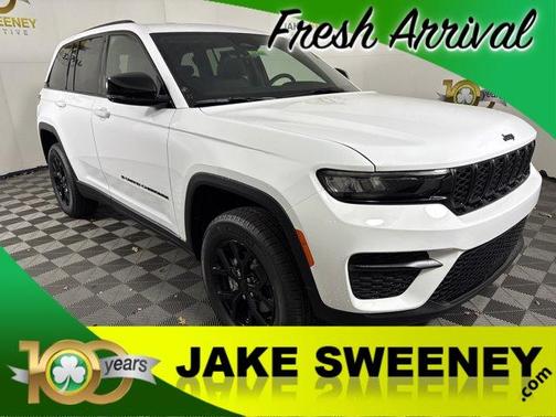 2025 Jeep Grand Cherokee Laredo