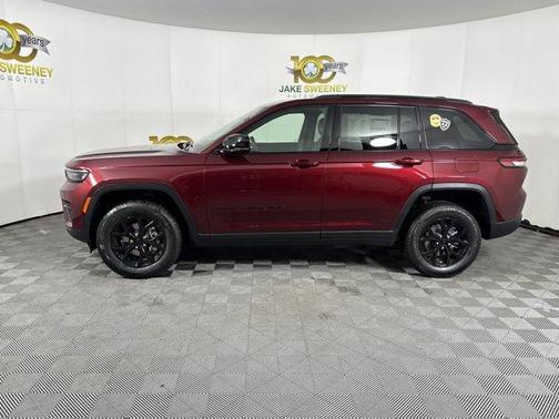 2025 Jeep Grand Cherokee Laredo