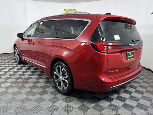 2026 Chrysler Pacifica Pinnacle