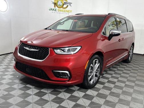 2026 Chrysler Pacifica Pinnacle