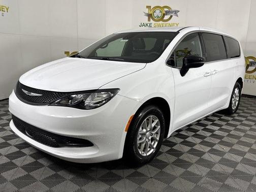 2026 Chrysler Voyager LX