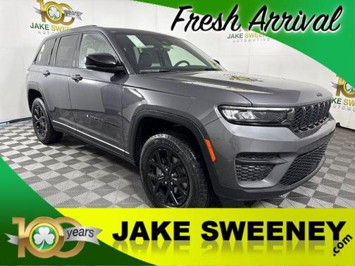 2025 Jeep Grand Cherokee Laredo