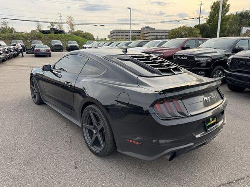 2020 Ford Mustang EcoBoost