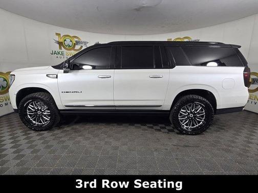 White Frost Tri-Coat 2023 GMC Yukon XL Denali Ultimate