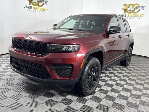2025 Jeep Grand Cherokee Laredo