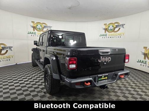 Black Clearcoat 2022 Jeep Gladiator Mojave