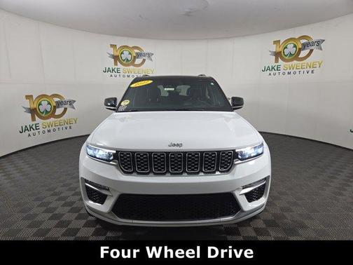 2022 Jeep Grand Cherokee Summit