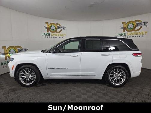 2022 Jeep Grand Cherokee Summit